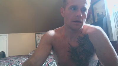DILFiGuess1 live cam on Cam4