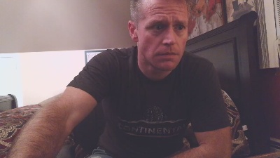 DILFiGuess1 live cam on Cam4
