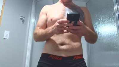 DILFiGuess1 live cam on Cam4