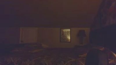 DILFiGuess1 live cam on Cam4