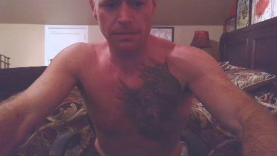 DILFiGuess1 live cam on Cam4