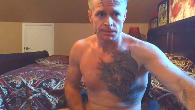 DILFiGuess1 live cam on Cam4
