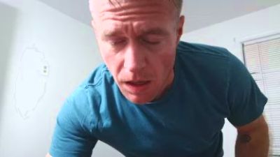 DILFiGuess1 live cam on Cam4