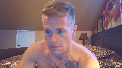 DILFiGuess1 live cam on Cam4