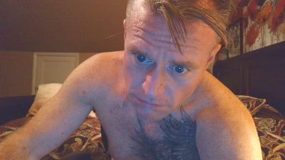 DILFiGuess1 live cam on Cam4