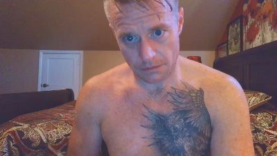 DILFiGuess1 live cam on Cam4