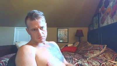 DILFiGuess1 live cam on Cam4