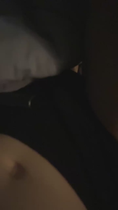 DIVAAAA live cam on Cam4