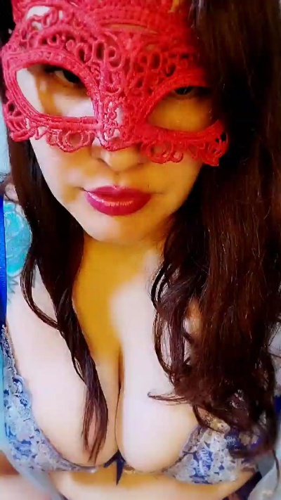 DJLOVEE1 live cam on Cam4