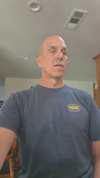 DVan5521 live cam on Cam4