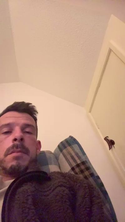 DaddyBee live cam on Cam4