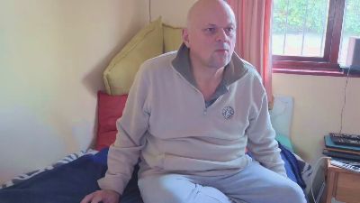 DaddyCumBumZA live cam on Cam4