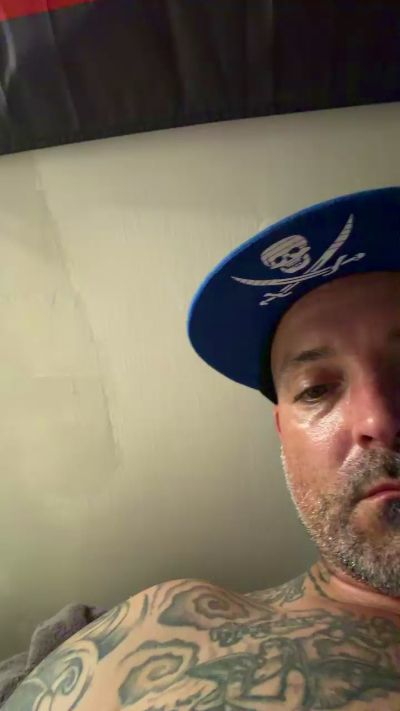 DaddyDick069 live cam on Cam4