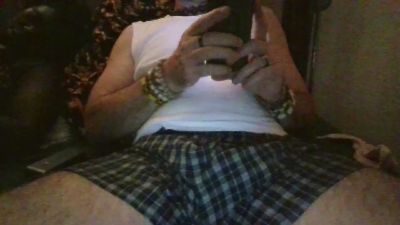 DaddyNextRoom75 live cam on Cam4