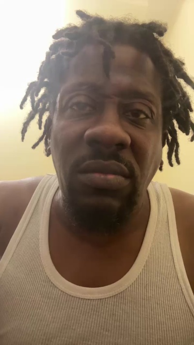 Daddyduemoore live cam on Cam4