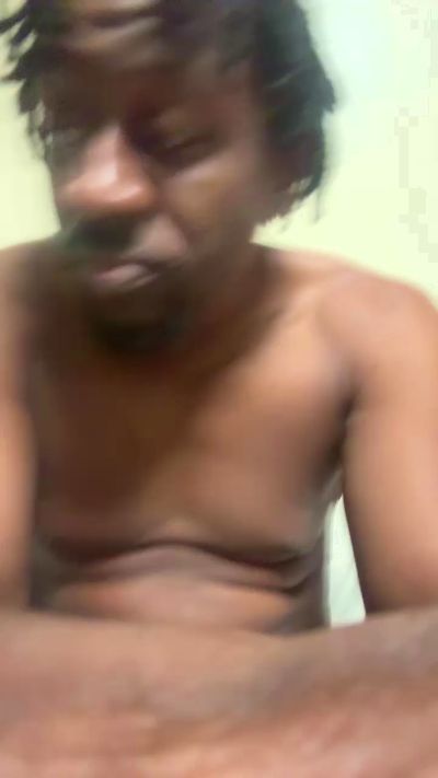 Daddyduemoore live cam on Cam4
