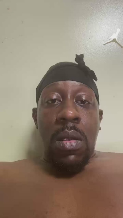 Daddyduemoore live cam on Cam4