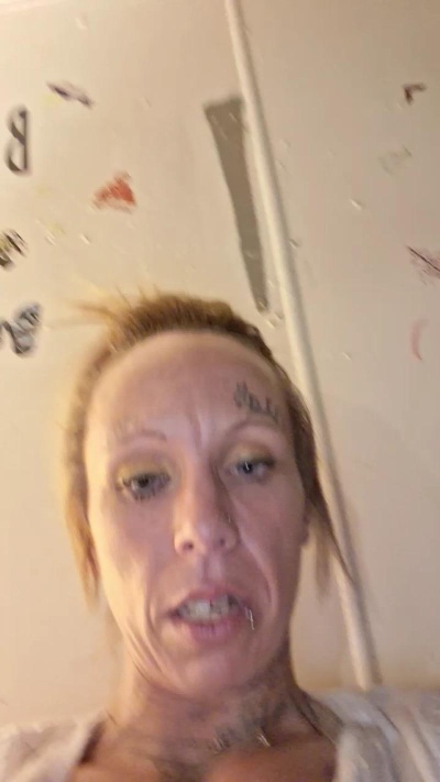 DaddysGoodGrl69 live cam on Cam4