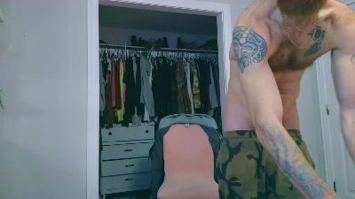 Daddyunlocked1 live cam on Cam4