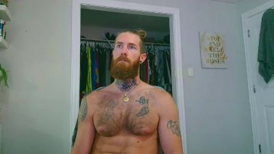 Daddyunlocked1 live cam on Cam4