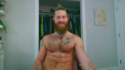 Daddyunlocked1 live cam on Cam4