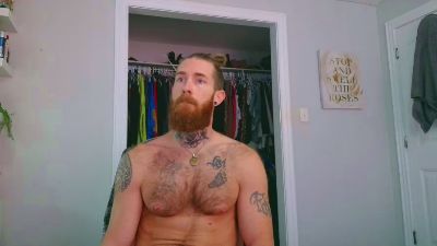 Daddyunlocked1 live cam on Cam4