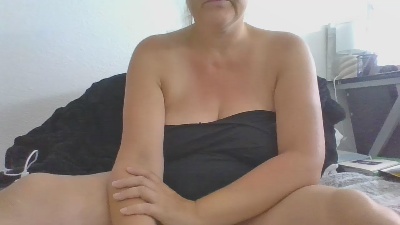 Daeneris52 live cam on Cam4