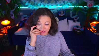 Dafni_Mon live cam on Cam4