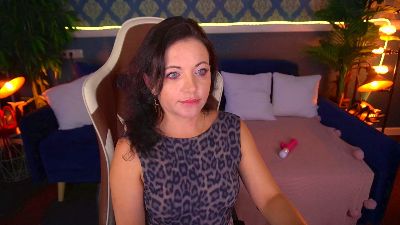 Dafni_Mon live cam on Cam4