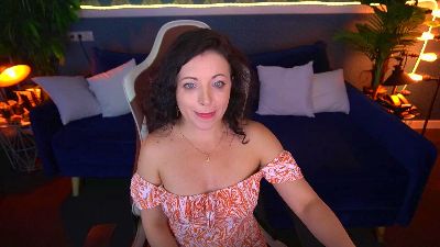 Dafni_Mon live cam on Cam4