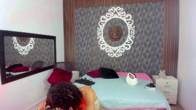 DahianaG live cam on Cam4