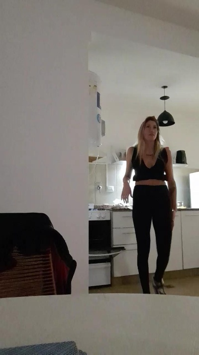 Daianaba live cam on Cam4