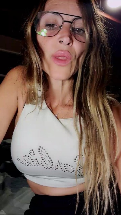Daianamoon live cam on Cam4