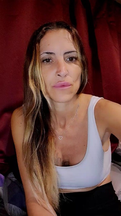Daianamoon live cam on Cam4