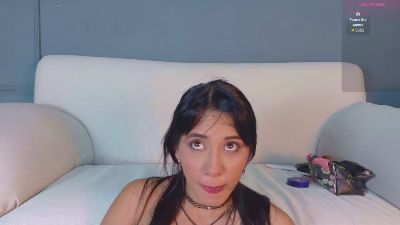 Daiisy_kiss live cam on Cam4