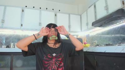 Daiisy_kiss live cam on Cam4