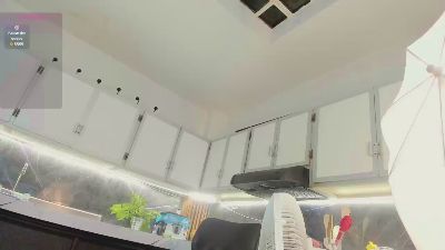 Daiisy_kiss live cam on Cam4