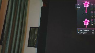 Daiisy_kiss live cam on Cam4