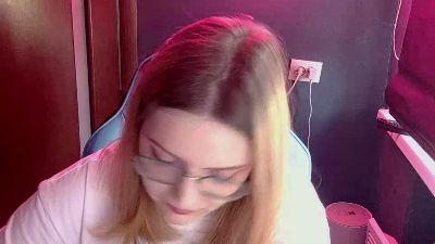 DainaBenavente live cam on Cam4