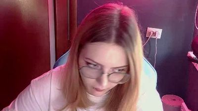 DainaBenavente live cam on Cam4