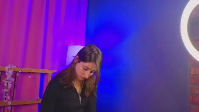 DaisyJardino live cam on Cam4