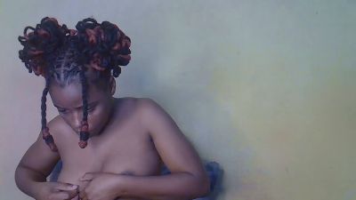 Daisyy_Delight live cam on Cam4
