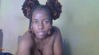 Daisyy_Delight live cam on Cam4