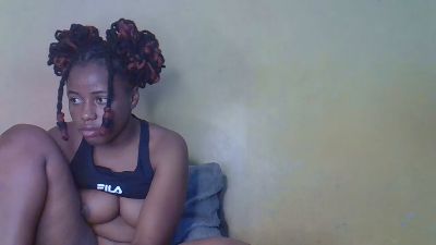 Daisyy_Delight live cam on Cam4