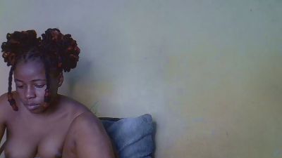 Daisyy_Delight live cam on Cam4