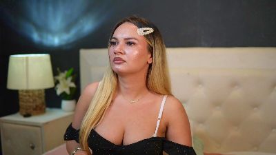 DaliaParis live cam on Cam4