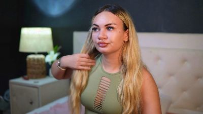 DaliaParis live cam on Cam4