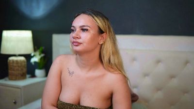 DaliaParis live cam on Cam4