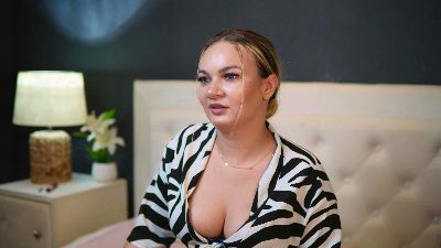 DaliaParis live cam on Cam4
