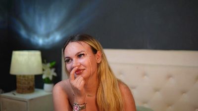 DaliaParis live cam on Cam4